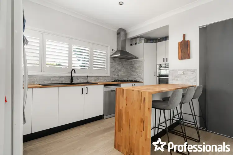 Fourth view of Homely house listing, 7 Chifley Place, West Bathurst NSW 2795