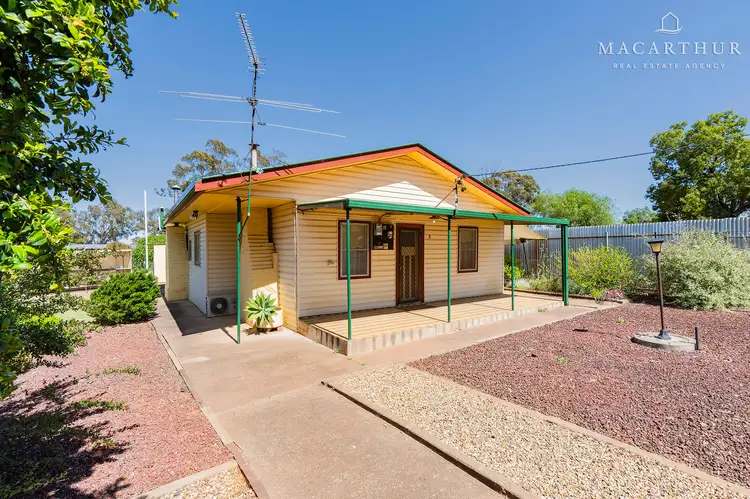 8 Methul Street, Coolamon NSW 2701
