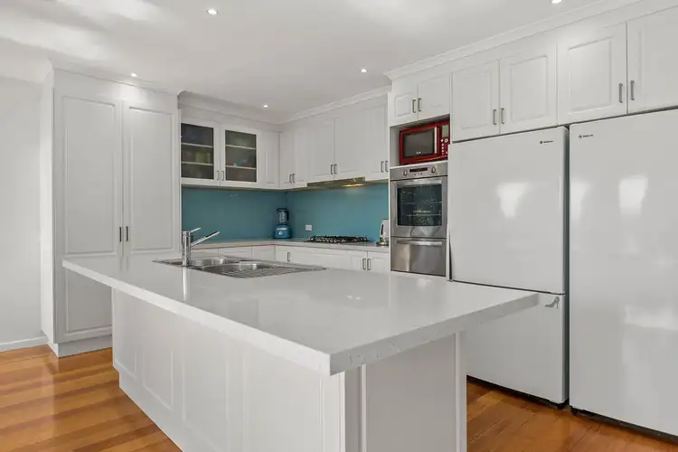 Sixth view of Homely house listing, 2 Winton Avenue, Frankston VIC 3199