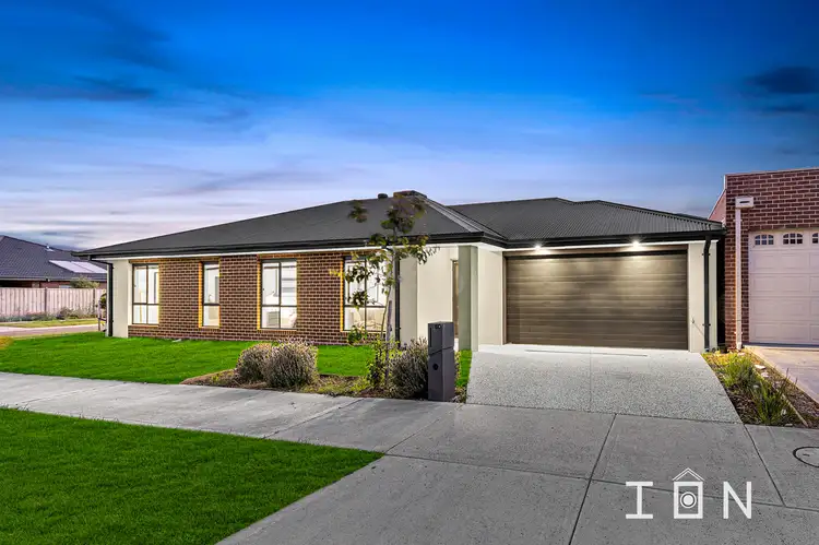 80 Pobblebonk Crescent, Clyde North VIC 3978