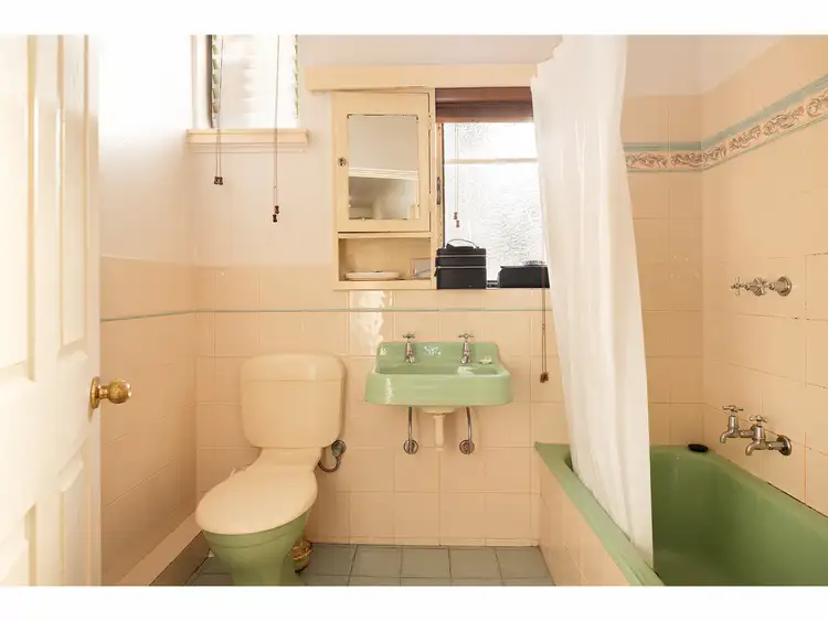Seventh view of Homely unit listing, 3/694 Dean Street, Albury NSW 2640