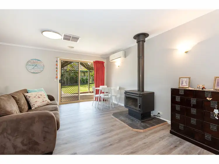 Sixth view of Homely house listing, 7 Owen Court, Lavington NSW 2641