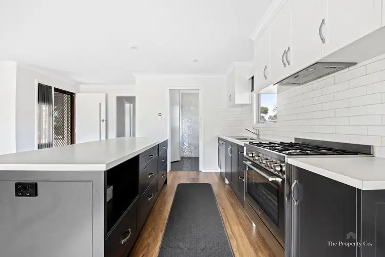 Sixth view of Homely house listing, 8 Barwon Crescent, Mount Gambier SA 5290