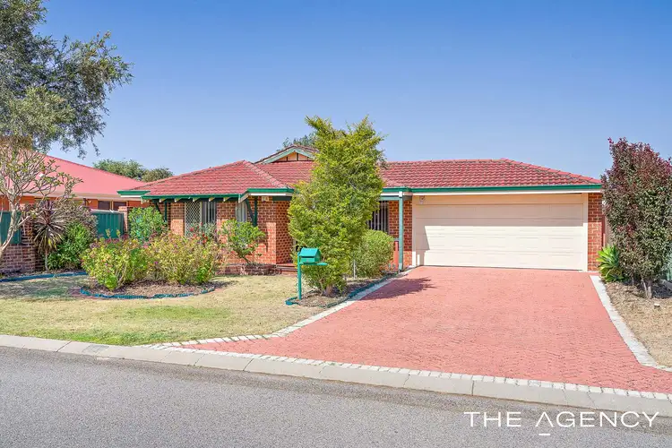 4 Jenniphur Court, Atwell WA 6164