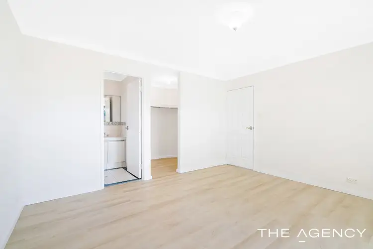 Fifth view of Homely house listing, 4 Jenniphur Court, Atwell WA 6164