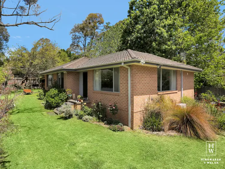 2 Bindar Crescent