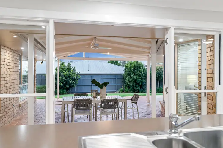 8 Falconer Court