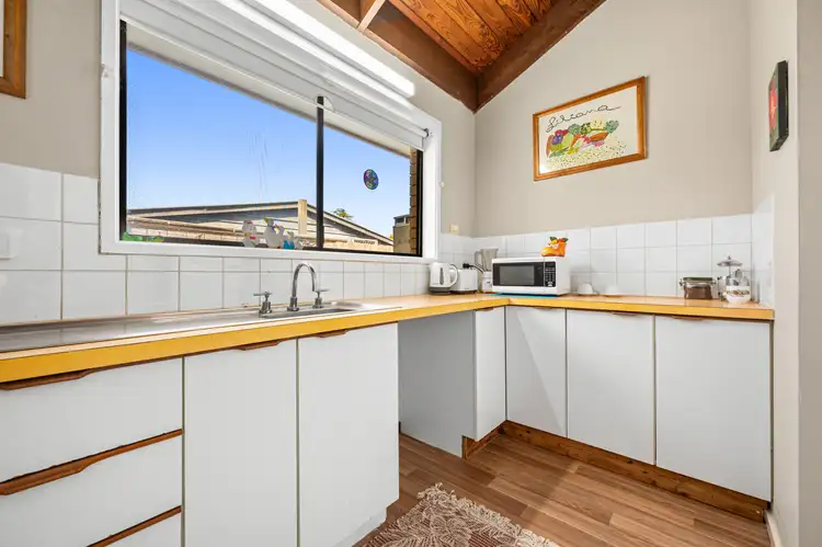Fifth view of Homely unit listing, 3/12 Wright Court, Sale VIC 3850