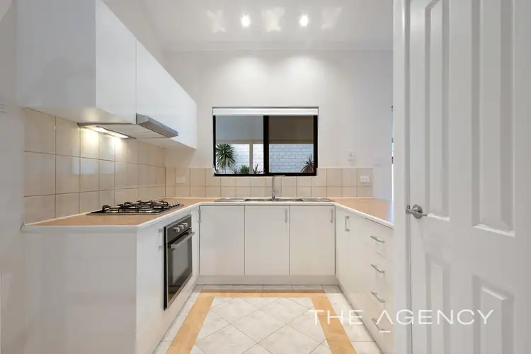 Seventh view of Homely house listing, 2/38 Kotisina Gardens, Lake Coogee WA 6166