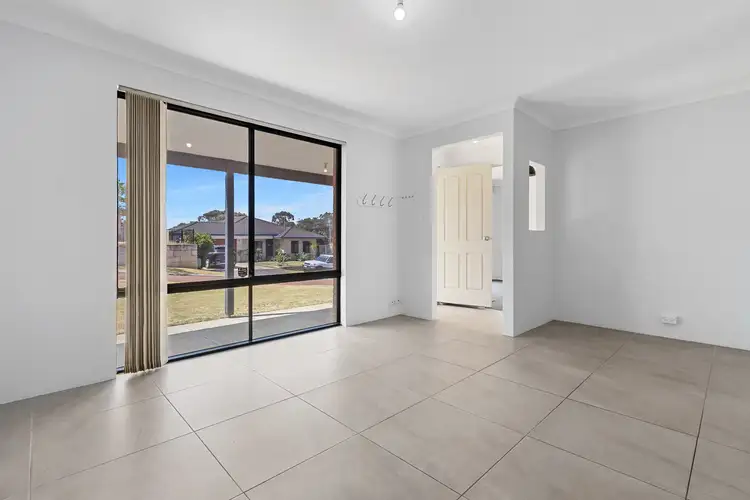 Fourth view of Homely house listing, 5 Madge Way, Leda WA 6170