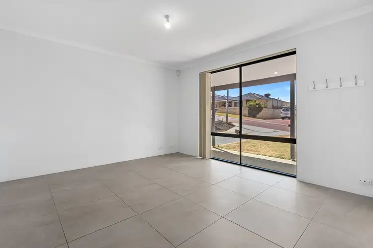 Fifth view of Homely house listing, 5 Madge Way, Leda WA 6170