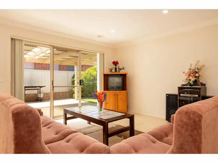 Fifth view of Homely house listing, 33 Winnell Court, Thurgoona NSW 2640
