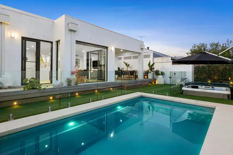 12 Cottage Crescent, Torquay VIC 3228