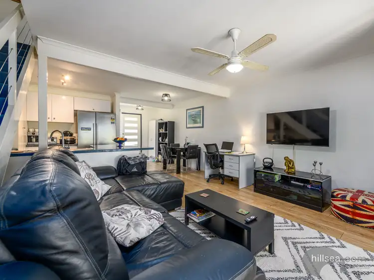 2/63 Olsen Avenue, Labrador QLD 4215