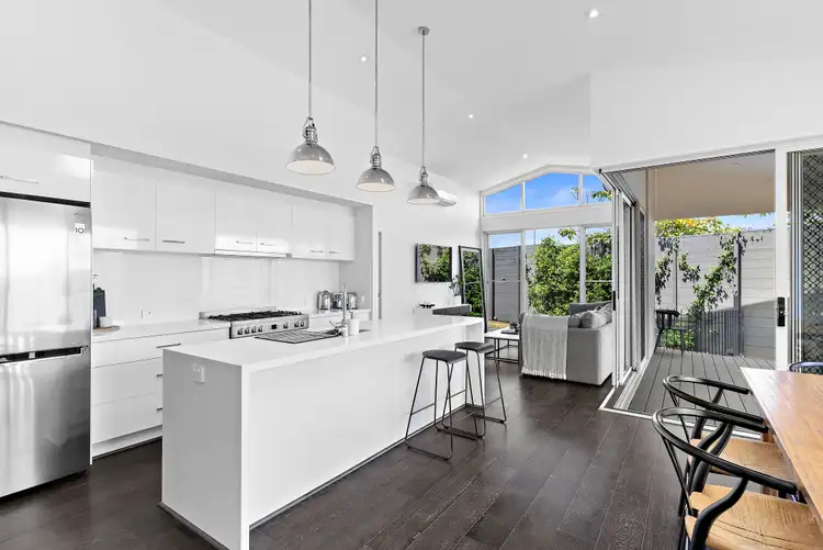7 Annie Lane, Baringa QLD 4551