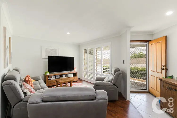 Fourth view of Homely house listing, 2 Glamis Court, Orelia WA 6167