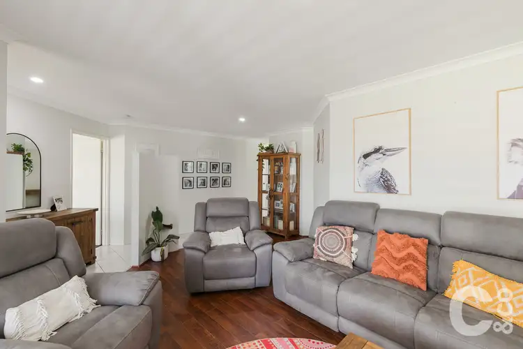 Sixth view of Homely house listing, 2 Glamis Court, Orelia WA 6167