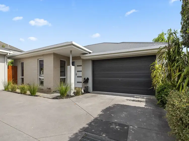 3/42 Van Ness Avenue, Mornington VIC 3931