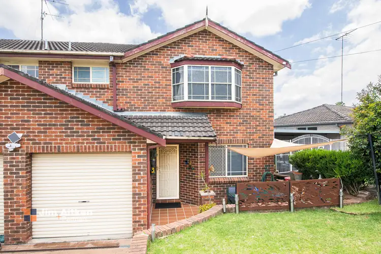 Main view of Homely semi-detached listing, 2/17 Lowanna Drive, South Penrith NSW 2750