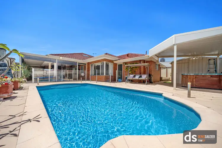 30 Memphis Ridge, Hocking WA 6065