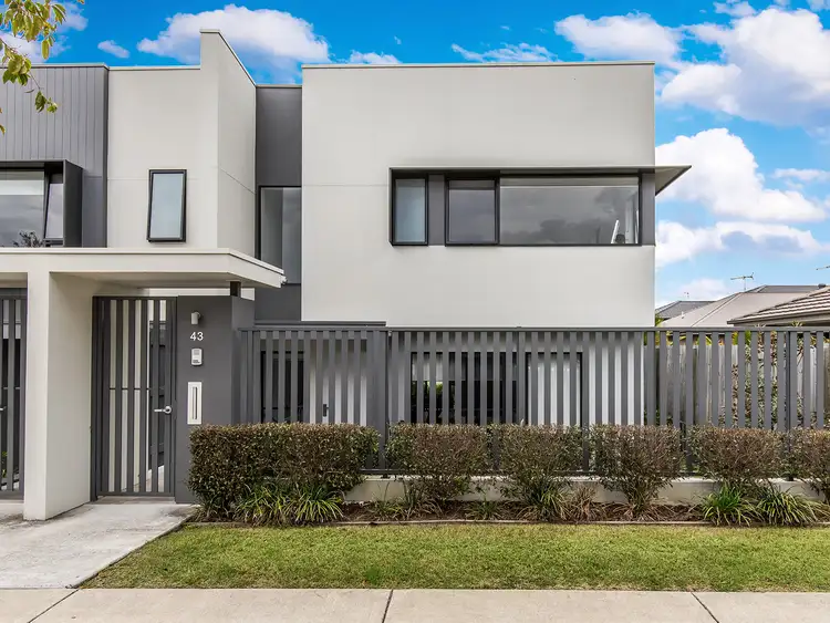 43/2 Flametree Circuit, Arundel QLD 4214