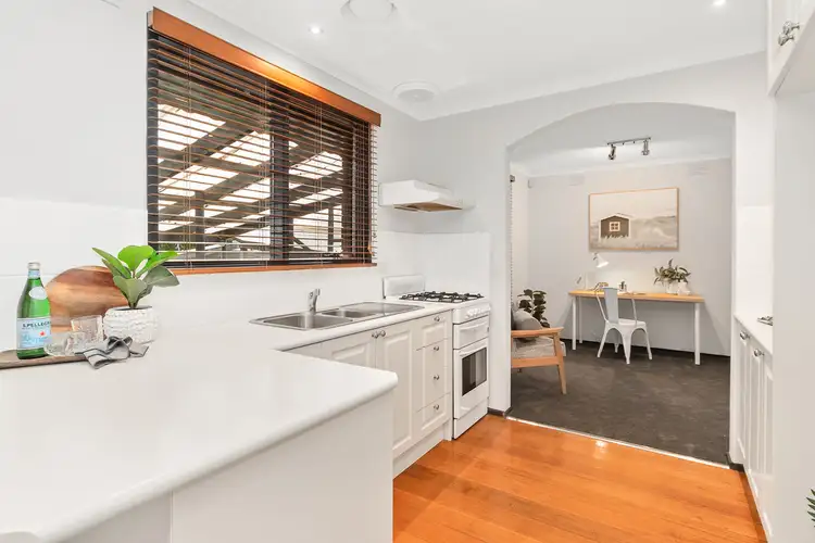 Fifth view of Homely house listing, 10 Parkview Drive, Frankston VIC 3199