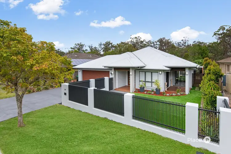 28 Freycinet Place