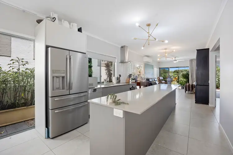 3/1 Poinsettia Court, Mooloolaba QLD 4557