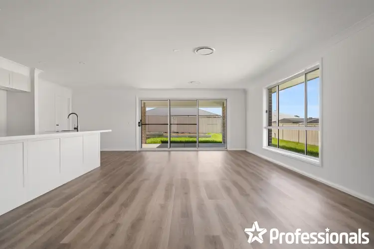Second view of Homely house listing, 5 Lyon Close, Kelso NSW 2795
