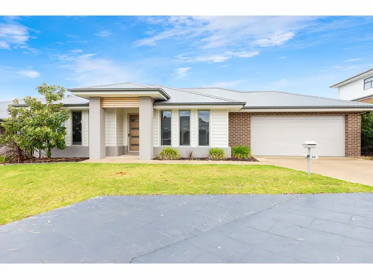 Main view of Homely unit listing, 42 and 42a Strauss Street, Springdale Heights NSW 2641