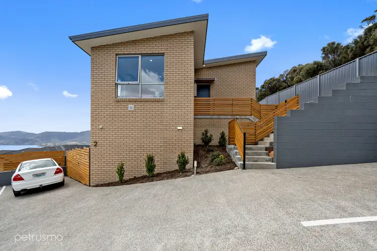 2/12a McLean Court, Rosetta TAS 7010