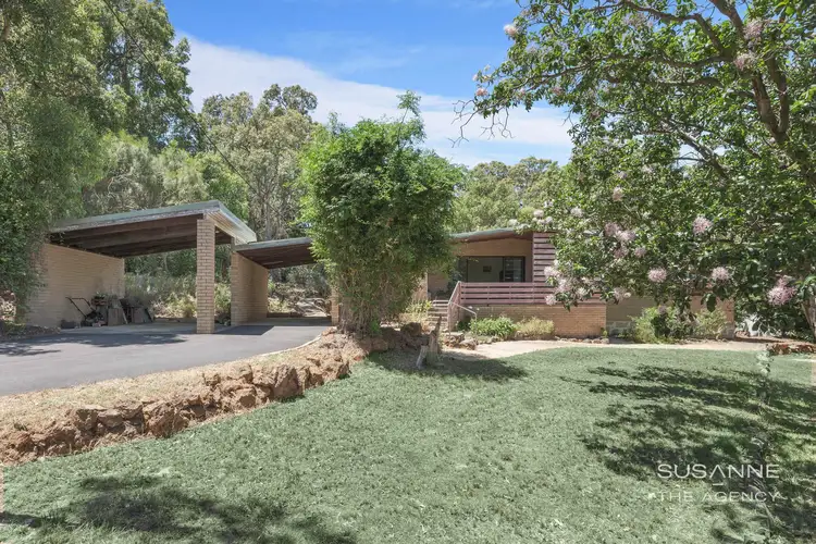 18 Shasta Road, Lesmurdie WA 6076