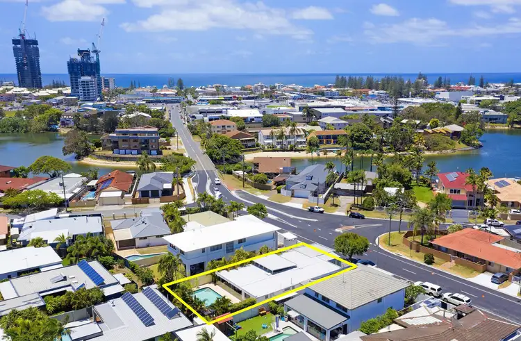 41 Surfers Avenue, Mermaid Waters QLD 4218