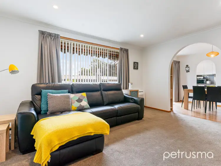 Fifth view of Homely unit listing, 2/437 Oceana Drive, Howrah TAS 7018