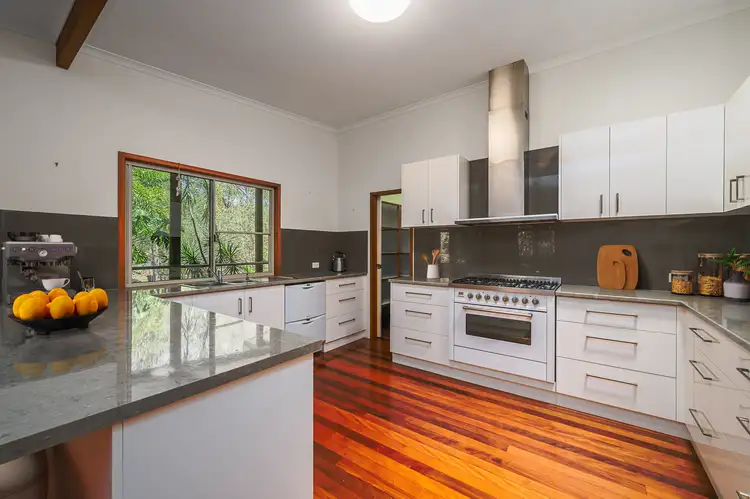 4 Dixon Drive, Telina QLD 4680