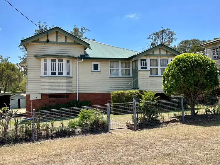 5 Alice Street, Blackstone QLD 4304