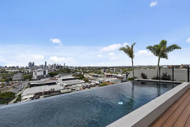 106/7 Jeavons Lane, Greenslopes QLD 4120