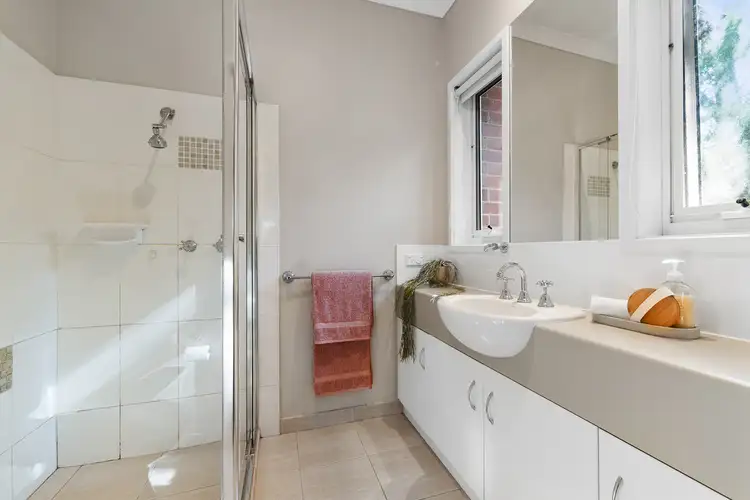 Fourth view of Homely unit listing, 1/5 Diosma Court, Frankston South VIC 3199