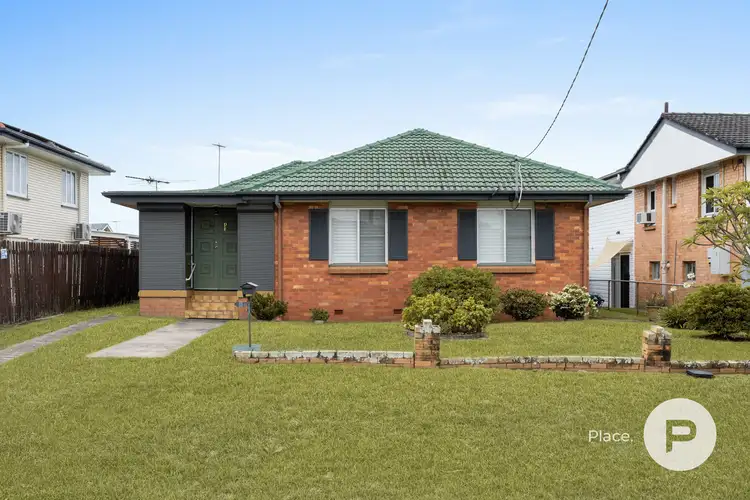 8 Mirram Street