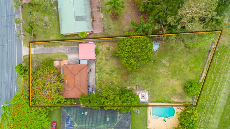 8 Graham Road, Morayfield QLD 4506