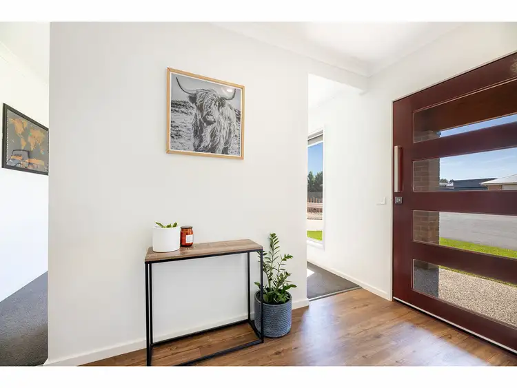 Third view of Homely house listing, 9 Lorikeet Close, Thurgoona NSW 2640