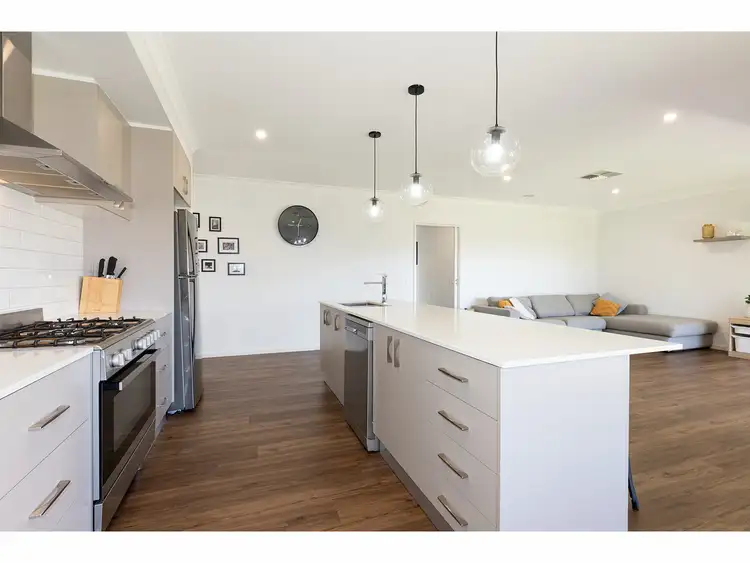 Sixth view of Homely house listing, 9 Lorikeet Close, Thurgoona NSW 2640