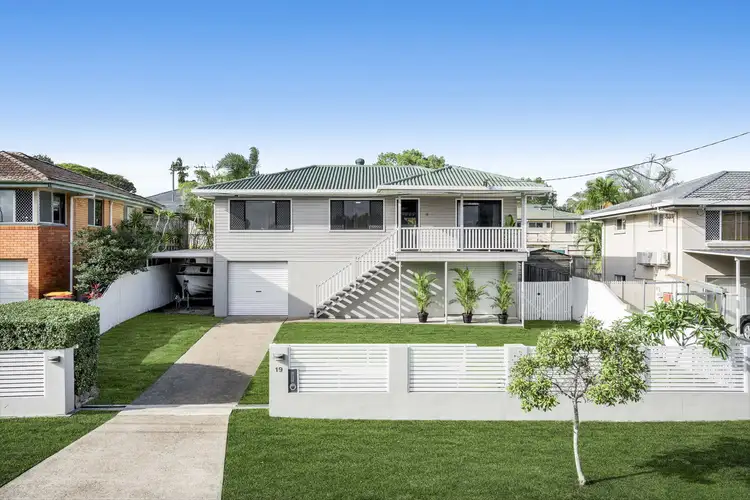 19 Samantha Street, Wynnum West QLD 4178