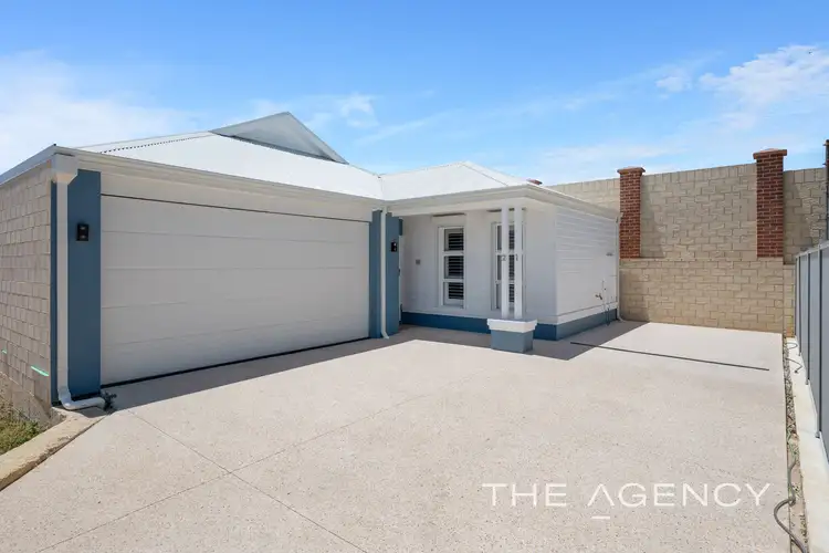 21 Rakitno Close, Lake Coogee WA 6166