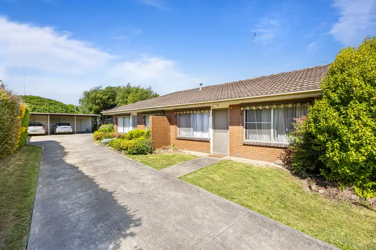 Main view of Homely unit listing, 2/86 Marie Crescent, Wendouree VIC 3355