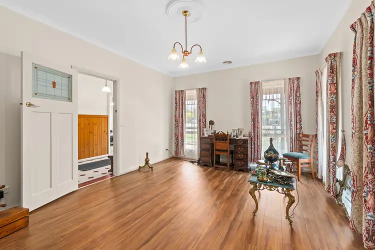 Fifth view of Homely house listing, 2 Hakea Court, Sale VIC 3850