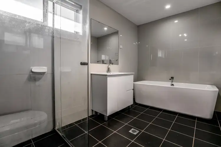 Sixth view of Homely semi-detached listing, 321B South Circuit, Oran Park NSW 2570