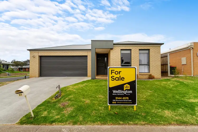 Main view of Homely house listing, 27 Woondella Boulevard, Sale VIC 3850