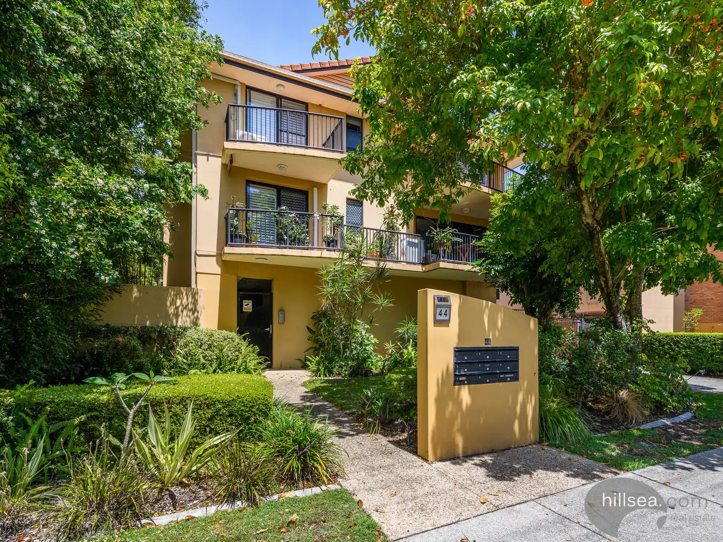 Main view of Homely unit listing, 2/44 Brighton Street, Biggera Waters QLD 4216