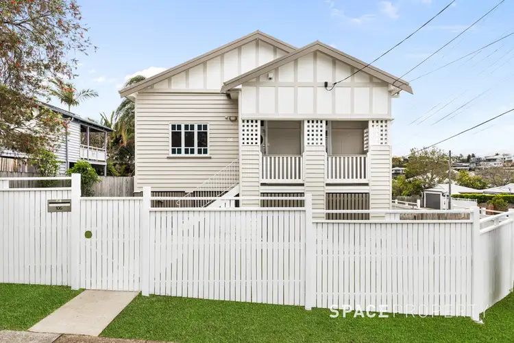 106 Macrossan Avenue, Norman Park QLD 4170